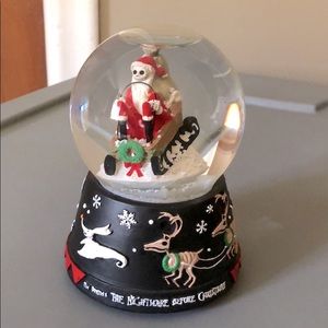 The Nightmare Before Christmas Snowglobe